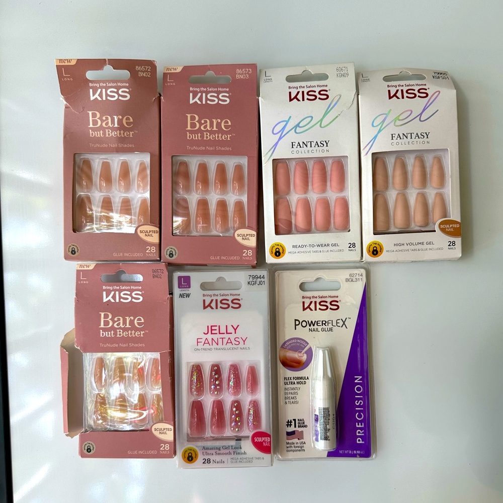 Kiss Press On Nail Bundle